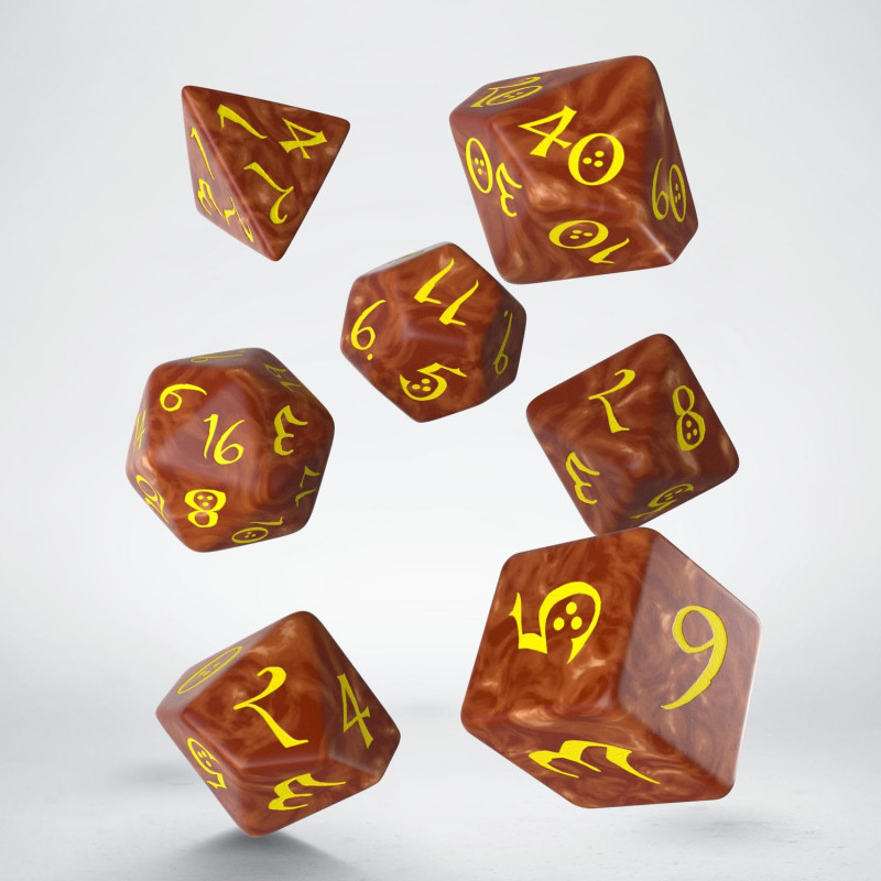 Q-workshop 7 Dice Set of Caramel & Yellow Classic SCLE77 